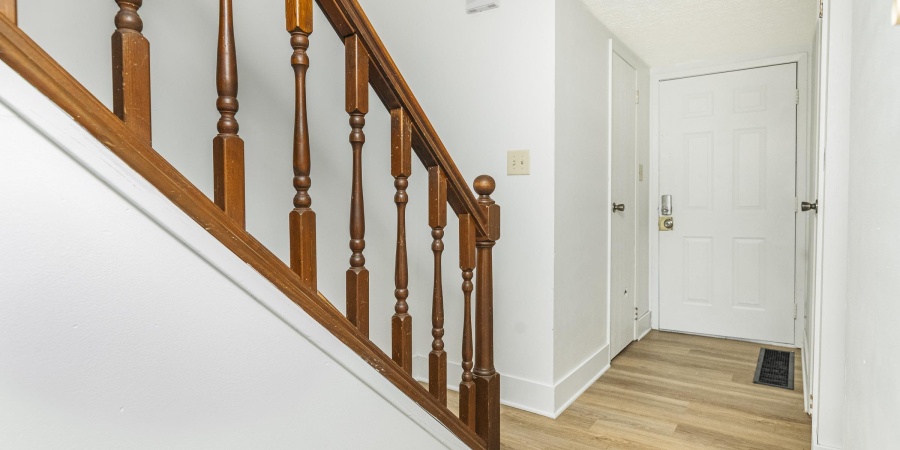 2462 S Burberry Lane, Bloomington, Indiana 47401,MLS,202542793