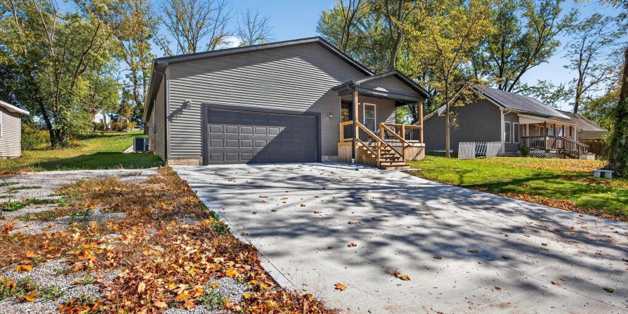 2112 G Street, Bedford, Indiana 47421,MLS,202542794