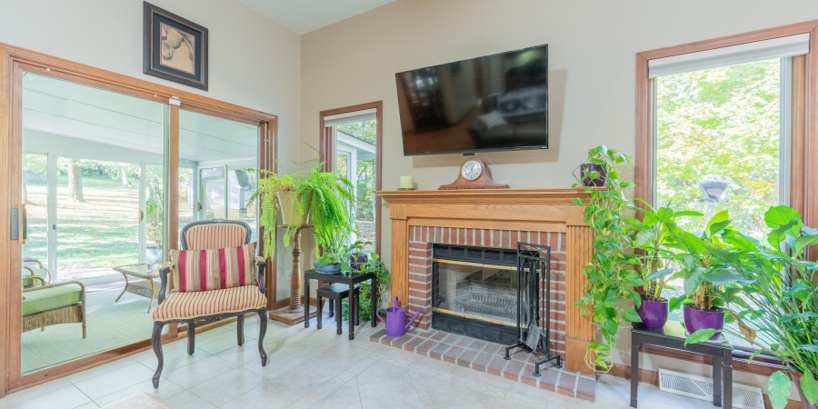 4064 W Meadowvale Drive, Bloomington, Indiana 47404,MLS,202542813