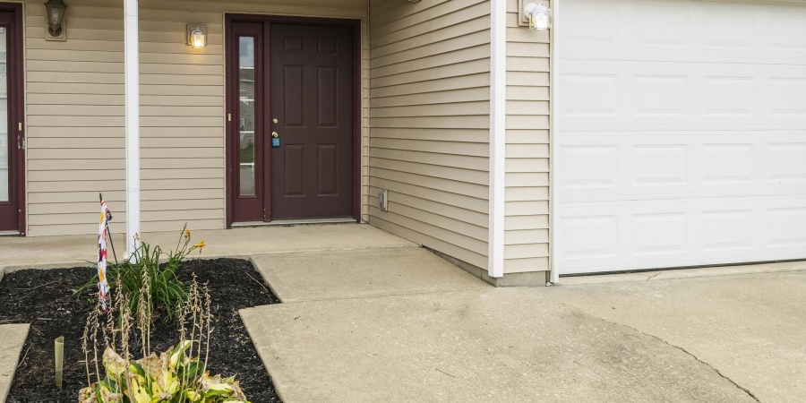 5713 W Monarch Court, Bloomington, Indiana 47403,MLS,202542860