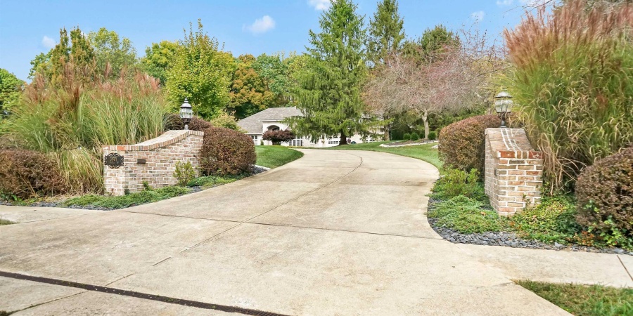 3801 E Mabels Way, Bloomington, Indiana 47408,MLS,202542873