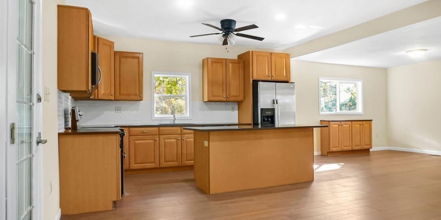 558 Pinewood Drive, Bedford, Indiana 47421,MLS,202542937