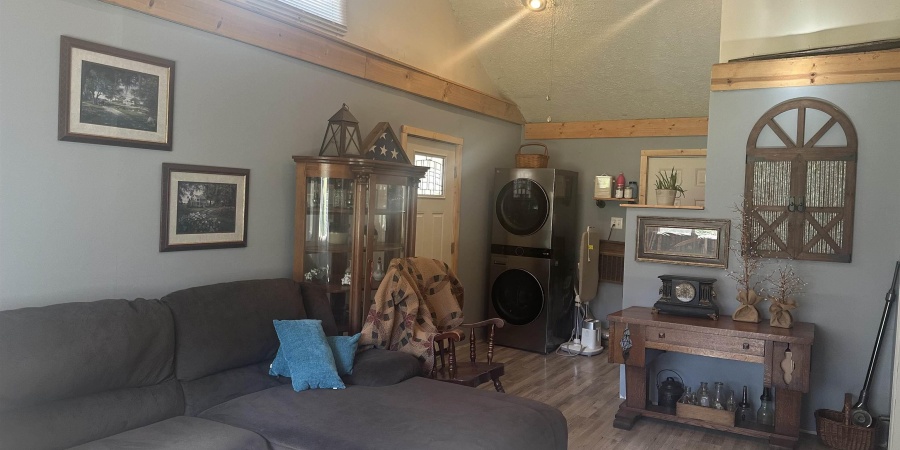 10421 E Mineral Koleen Road, Owensburg, Indiana 47453,MLS,202543066