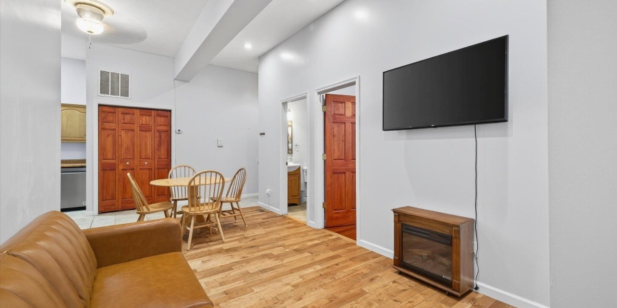 110 W 6th Street, Bloomington, Indiana 47404,MLS,202543241