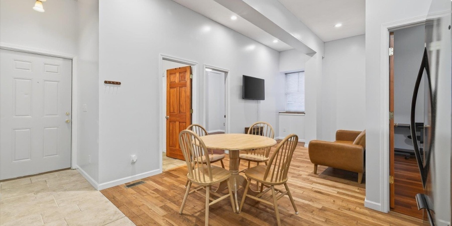 110 W 6th Street, Bloomington, Indiana 47404,MLS,202543241