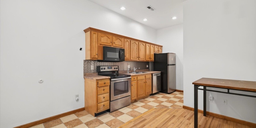 110 W 6th Street, Bloomington, Indiana 47404,MLS,202543249