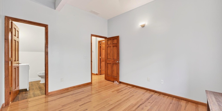 110 W 6th Street, Bloomington, Indiana 47404,MLS,202543249