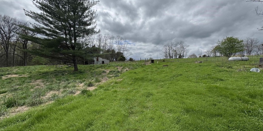 4638 VINEGAR HILL RD, Bedford, Indiana 47421,MLS,202513991