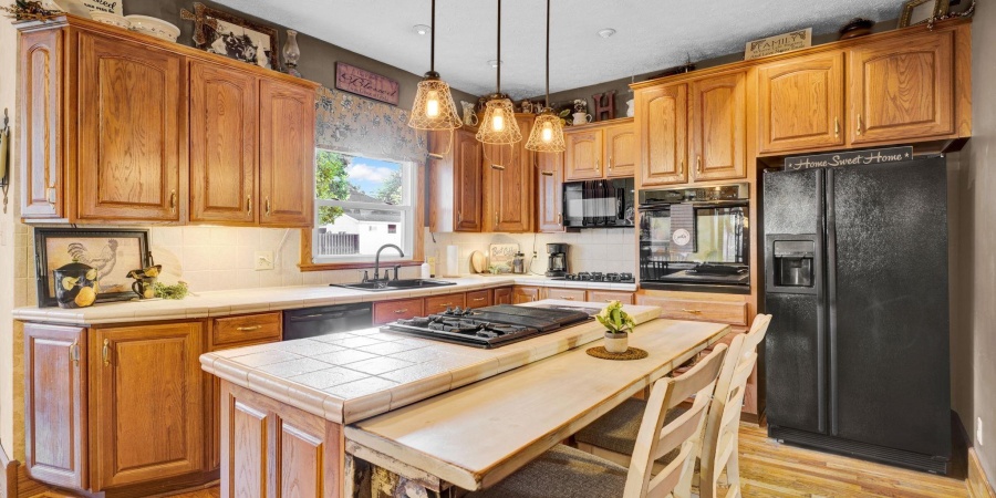 1412 19th Street, Bedford, Indiana 47421,MLS,202543276