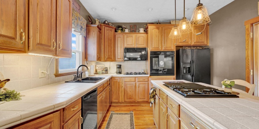 1412 19th Street, Bedford, Indiana 47421,MLS,202543276