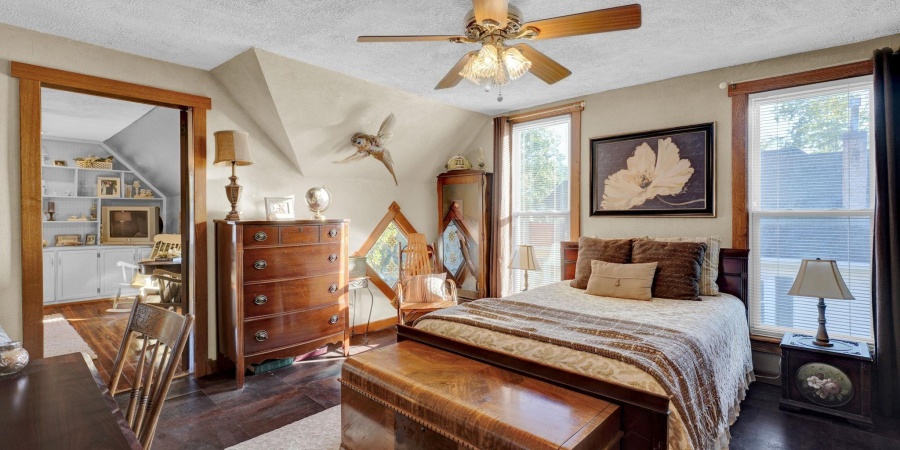 1412 19th Street, Bedford, Indiana 47421,MLS,202543276