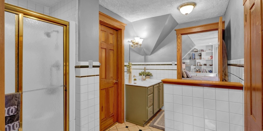 1412 19th Street, Bedford, Indiana 47421,MLS,202543276