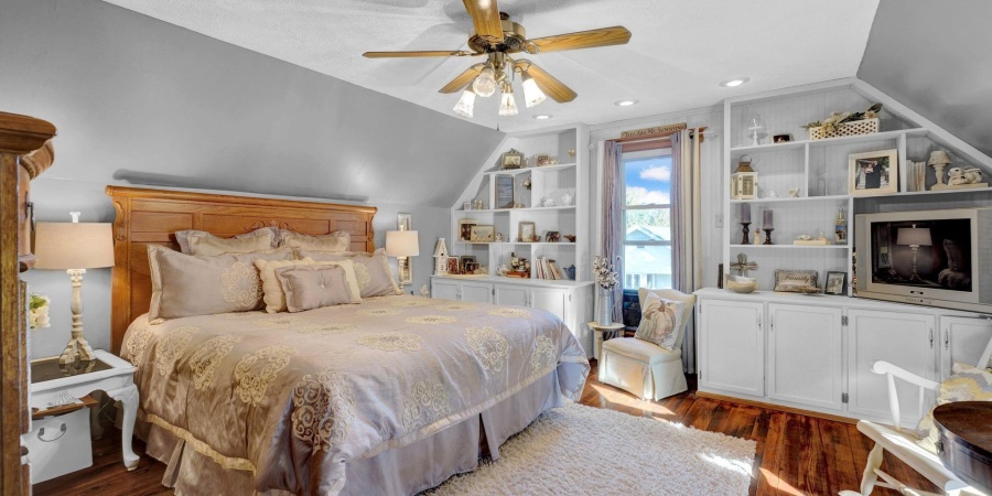 1412 19th Street, Bedford, Indiana 47421,MLS,202543276