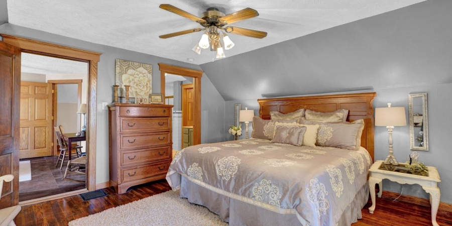 1412 19th Street, Bedford, Indiana 47421,MLS,202543276