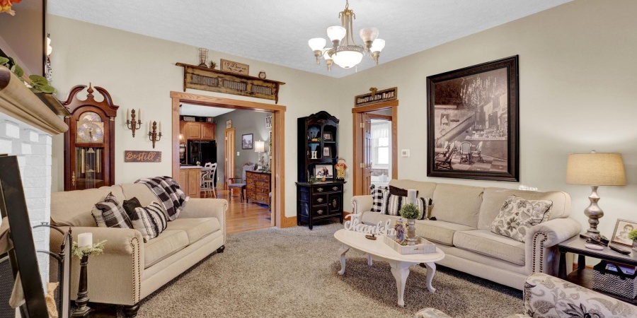 1412 19th Street, Bedford, Indiana 47421,MLS,202543276