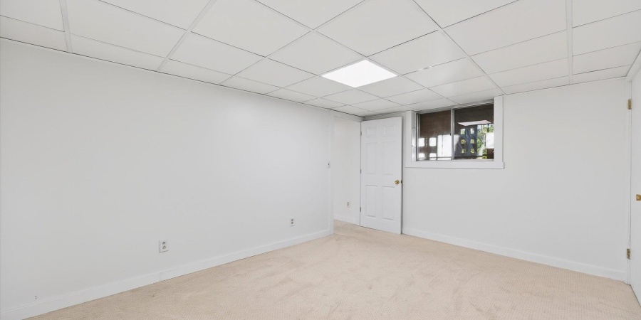 1529 E Dunstan Drive, Bloomington, Indiana 47401,MLS,202543343