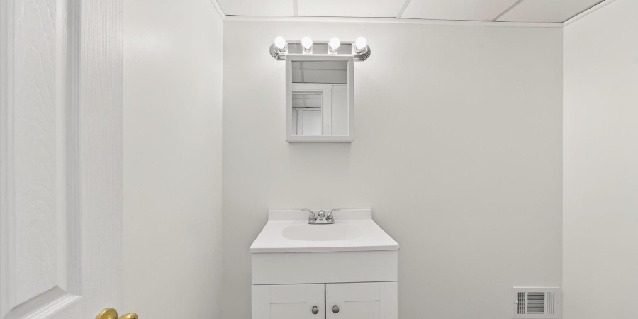 1529 E Dunstan Drive, Bloomington, Indiana 47401,MLS,202543343