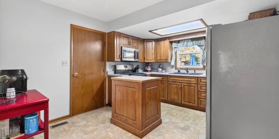 4410 W Craig Drive, Bloomington, Indiana 47404-9342,MLS,202543412