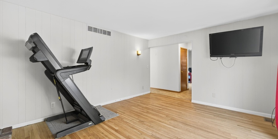 4410 W Craig Drive, Bloomington, Indiana 47404-9342,MLS,202543412