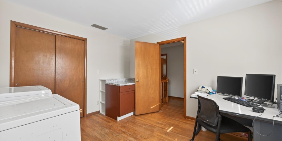 4410 W Craig Drive, Bloomington, Indiana 47404-9342,MLS,202543412