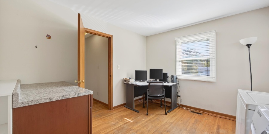 4410 W Craig Drive, Bloomington, Indiana 47404-9342,MLS,202543412