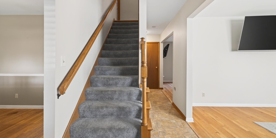 4410 W Craig Drive, Bloomington, Indiana 47404-9342,MLS,202543412