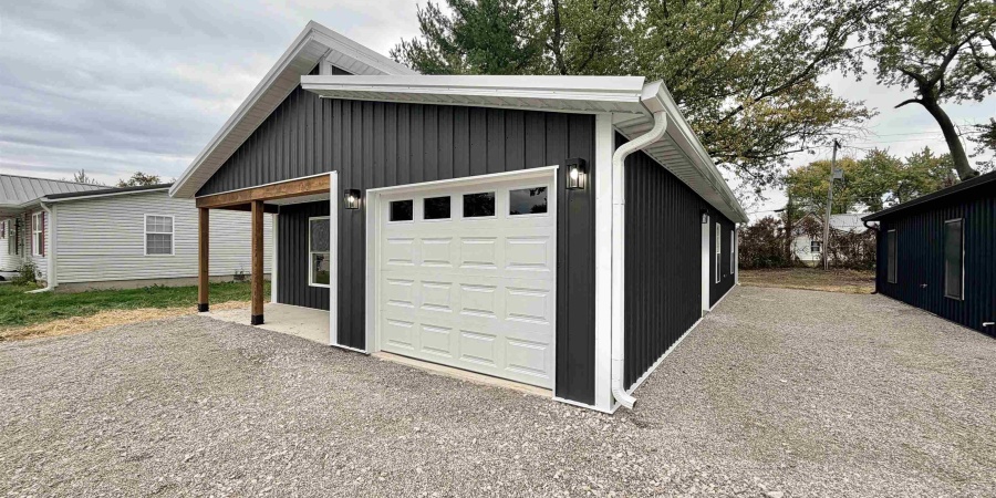 579 NW 3rd Street, Linton, Indiana 47441,MLS,202543432