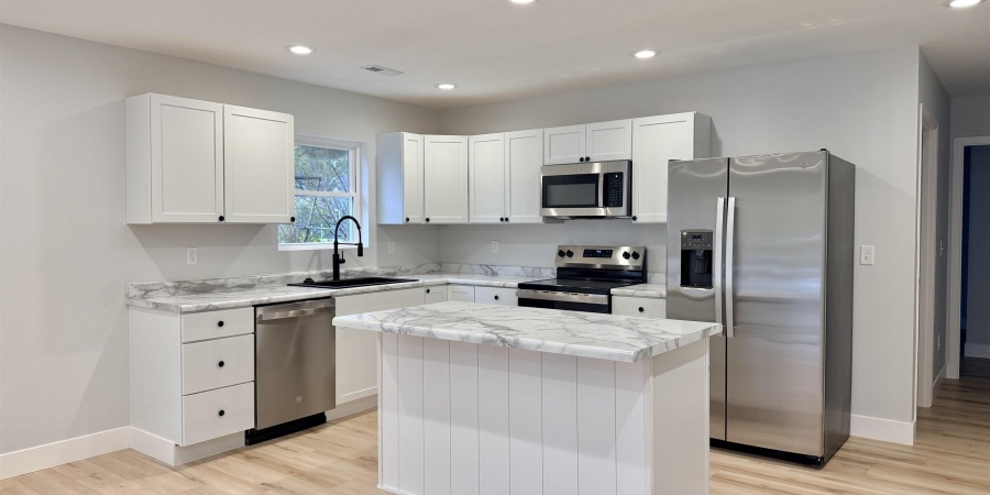 579 NW 3rd Street, Linton, Indiana 47441,MLS,202543432