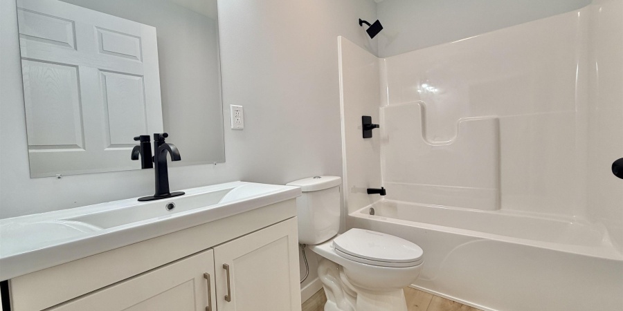 579 NW 3rd Street, Linton, Indiana 47441,MLS,202543432