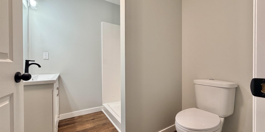 559 NW 3rd Street, Linton, Indiana 47441,MLS,202543435