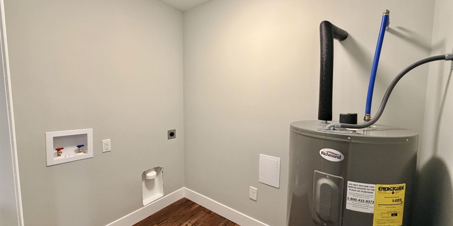 559 NW 3rd Street, Linton, Indiana 47441,MLS,202543435