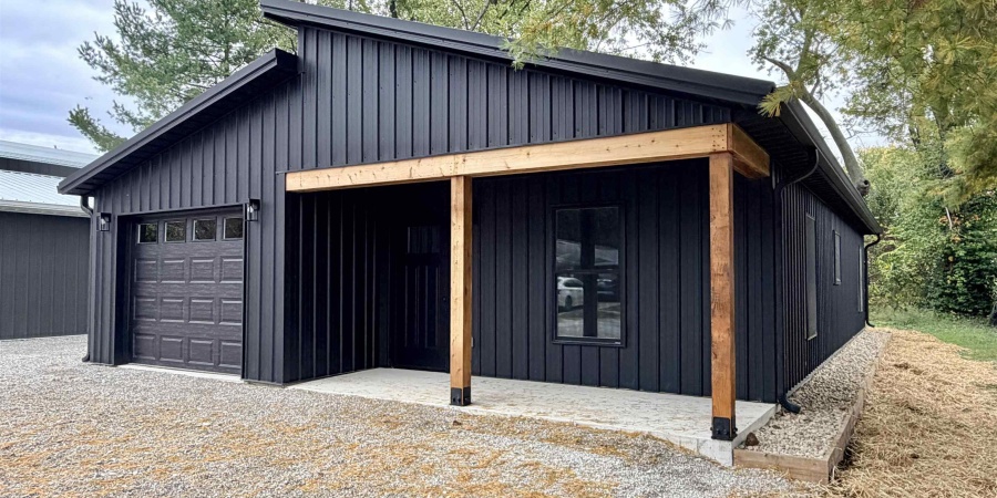 559 NW 3rd Street, Linton, Indiana 47441,MLS,202543435