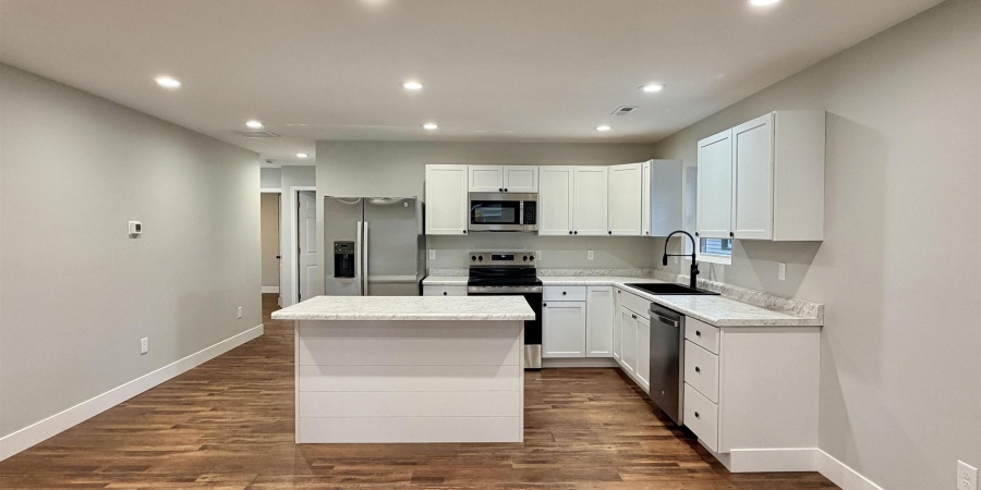 559 NW 3rd Street, Linton, Indiana 47441,MLS,202543435