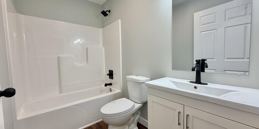 559 NW 3rd Street, Linton, Indiana 47441,MLS,202543435