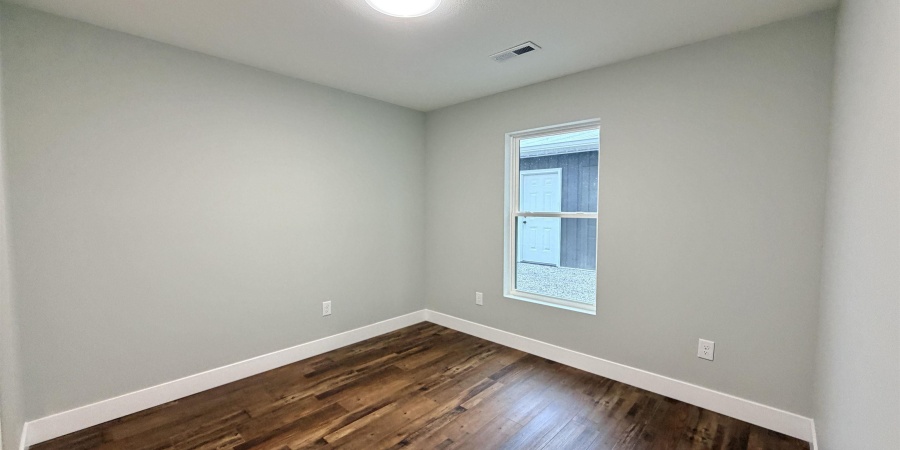 559 NW 3rd Street, Linton, Indiana 47441,MLS,202543435