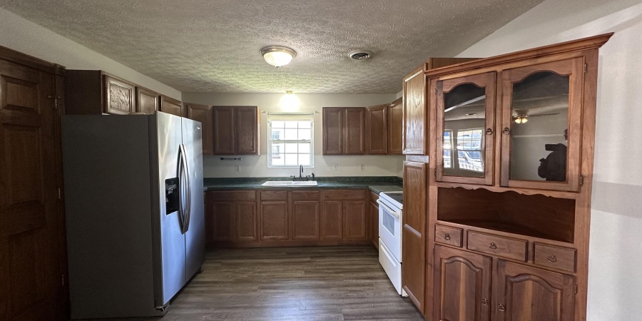 540 NE F Street, Linton, Indiana 47441,MLS,202543507