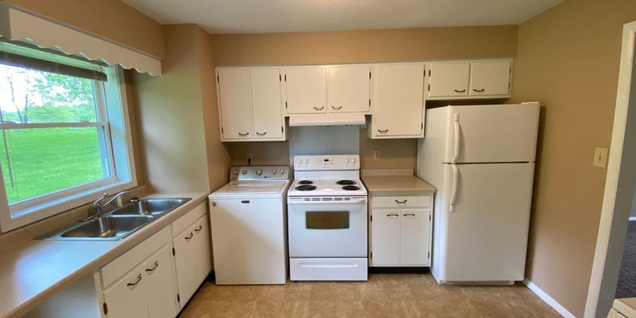 3900 S Rendy Lane, Bloomington, Indiana 47403,MLS,202543685