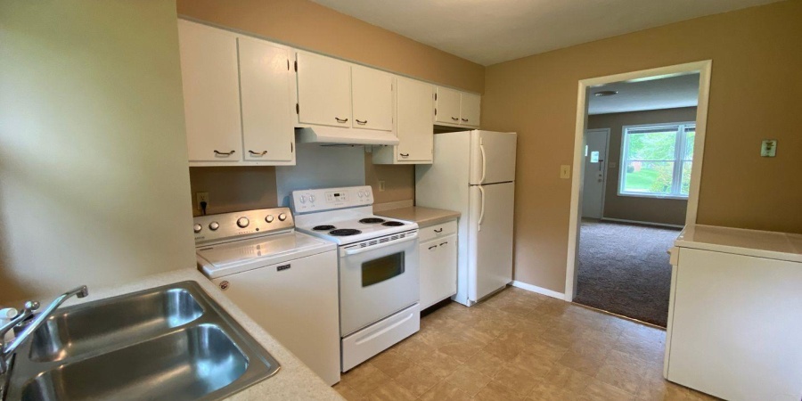 3900 S Rendy Lane, Bloomington, Indiana 47403,MLS,202543685