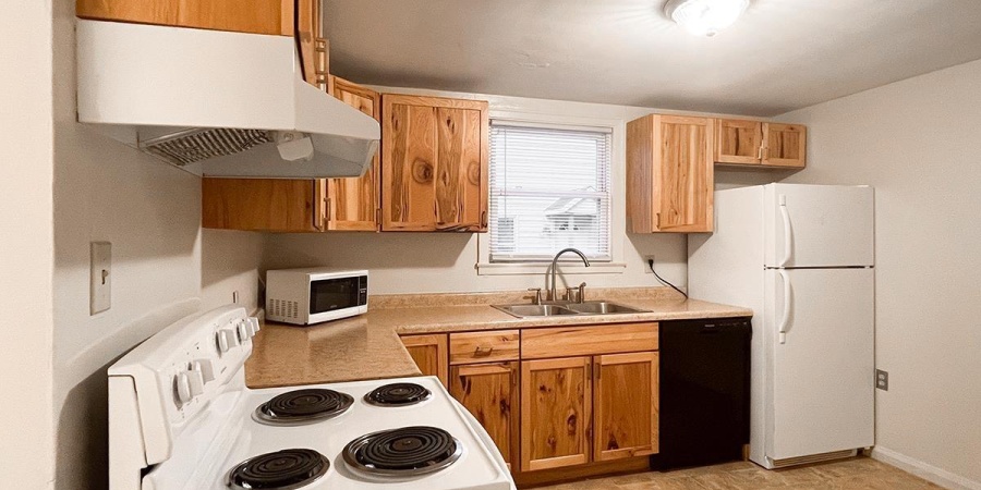 330 N Roosevelt Street, Bloomington, Indiana 47408,MLS,202543732