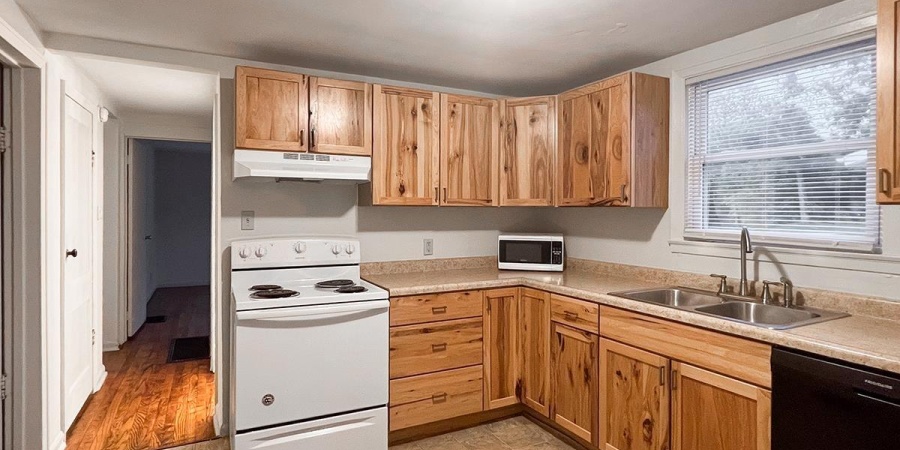 330 N Roosevelt Street, Bloomington, Indiana 47408,MLS,202543732