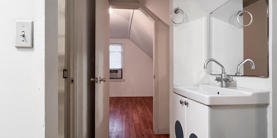 330 N Roosevelt Street, Bloomington, Indiana 47408,MLS,202543732