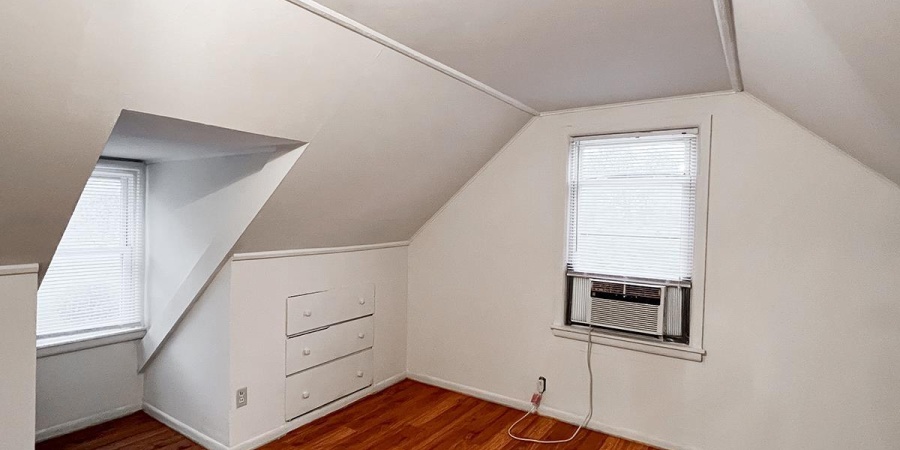 330 N Roosevelt Street, Bloomington, Indiana 47408,MLS,202543732