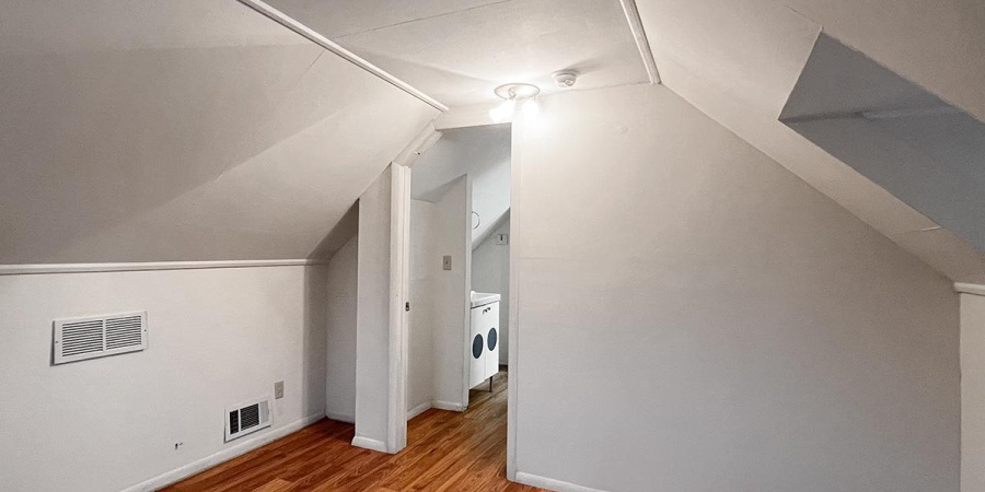 330 N Roosevelt Street, Bloomington, Indiana 47408,MLS,202543732