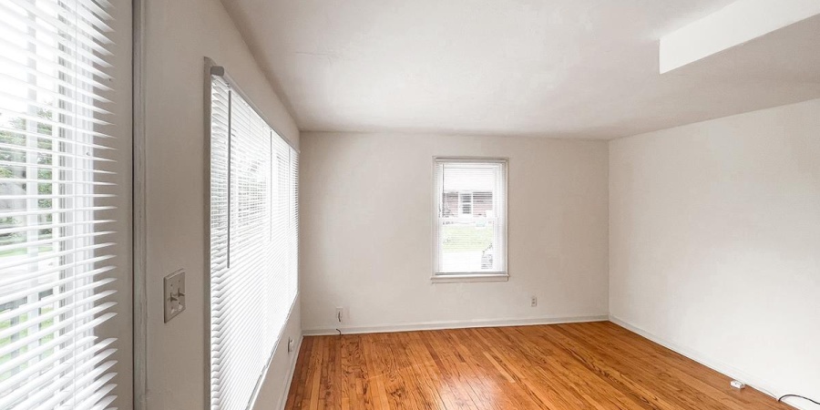 330 N Roosevelt Street, Bloomington, Indiana 47408,MLS,202543732