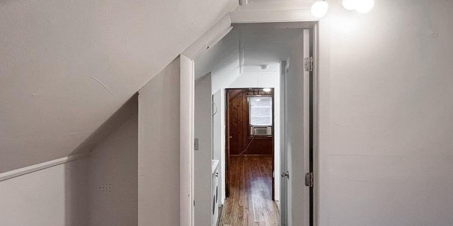 330 N Roosevelt Street, Bloomington, Indiana 47408,MLS,202543732