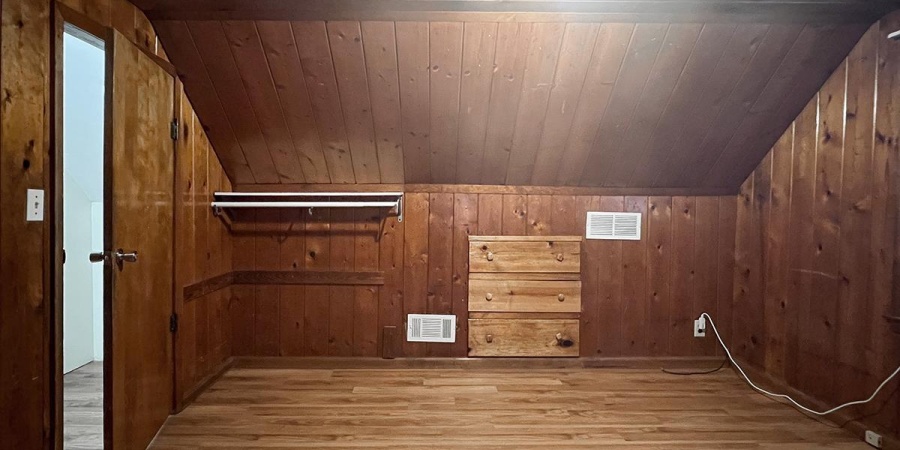 330 N Roosevelt Street, Bloomington, Indiana 47408,MLS,202543732