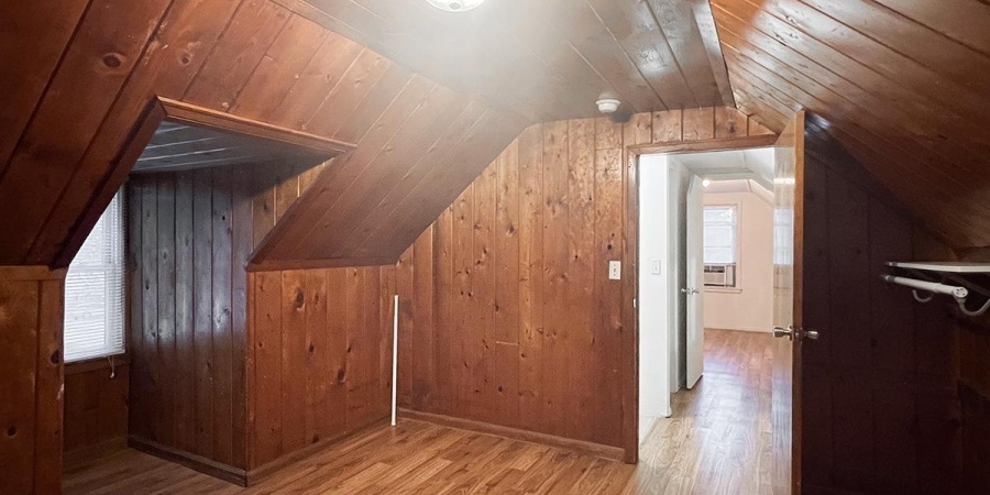 330 N Roosevelt Street, Bloomington, Indiana 47408,MLS,202543732