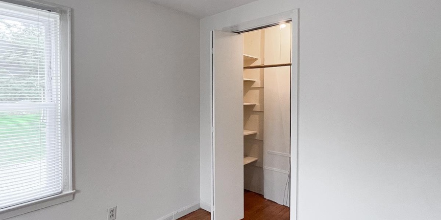 330 N Roosevelt Street, Bloomington, Indiana 47408,MLS,202543732