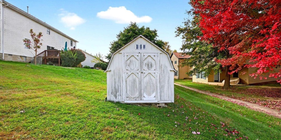 2640 S Isabel Court, Bloomington, Indiana 47403,MLS,202543765