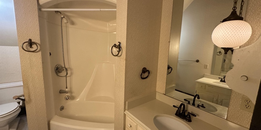 9600 E State Road 46, Bloomington, Indiana 47401-9150,MLS,202543806